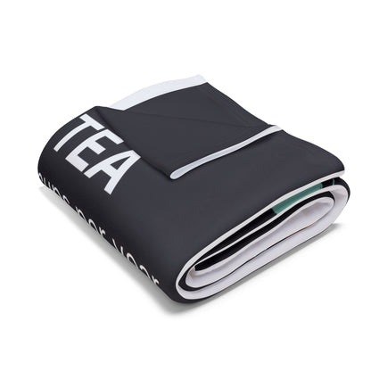 Coffee vs Tea World in Maps Fleece Blanket